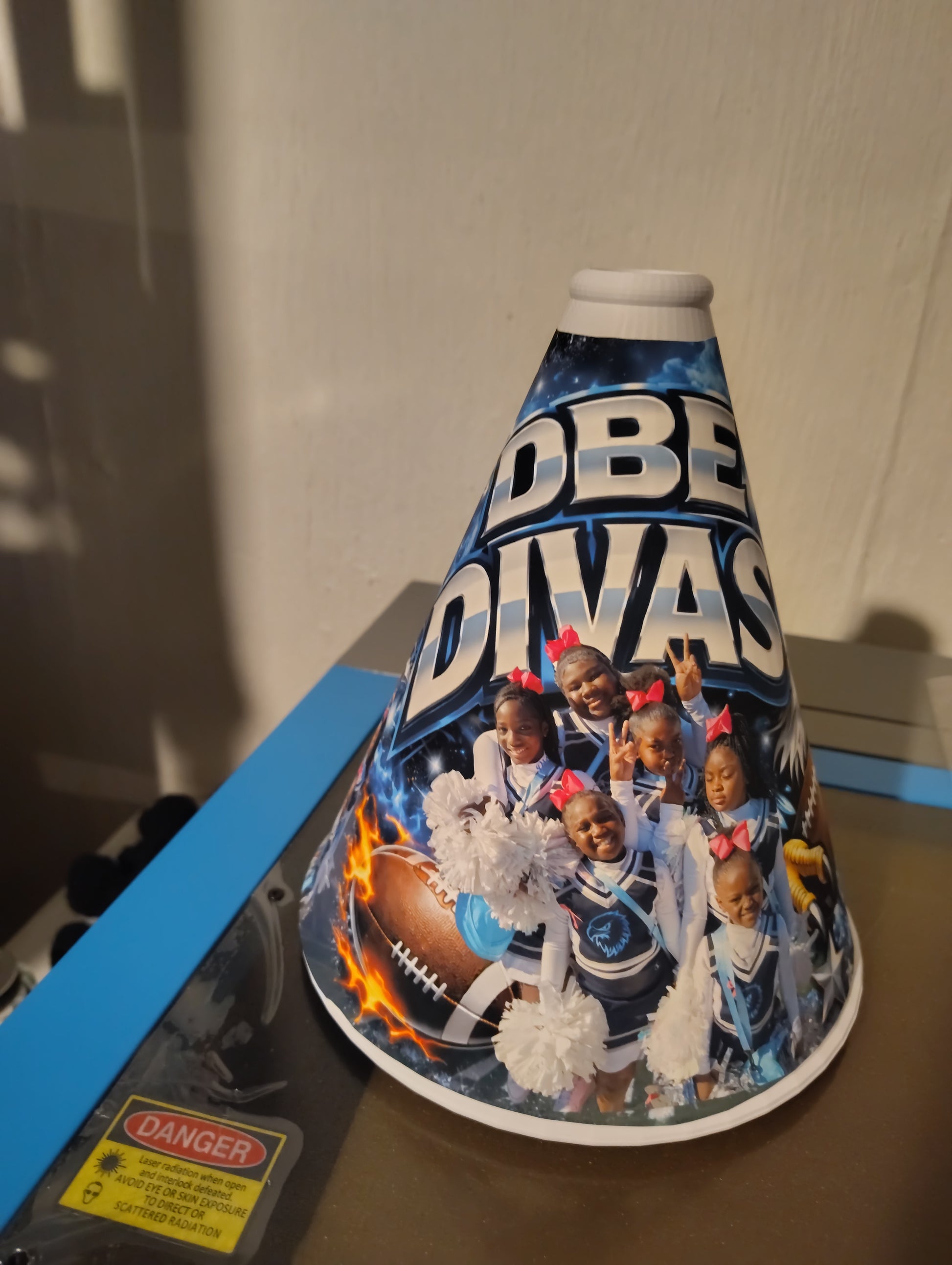 Mega Phone Cheer horn